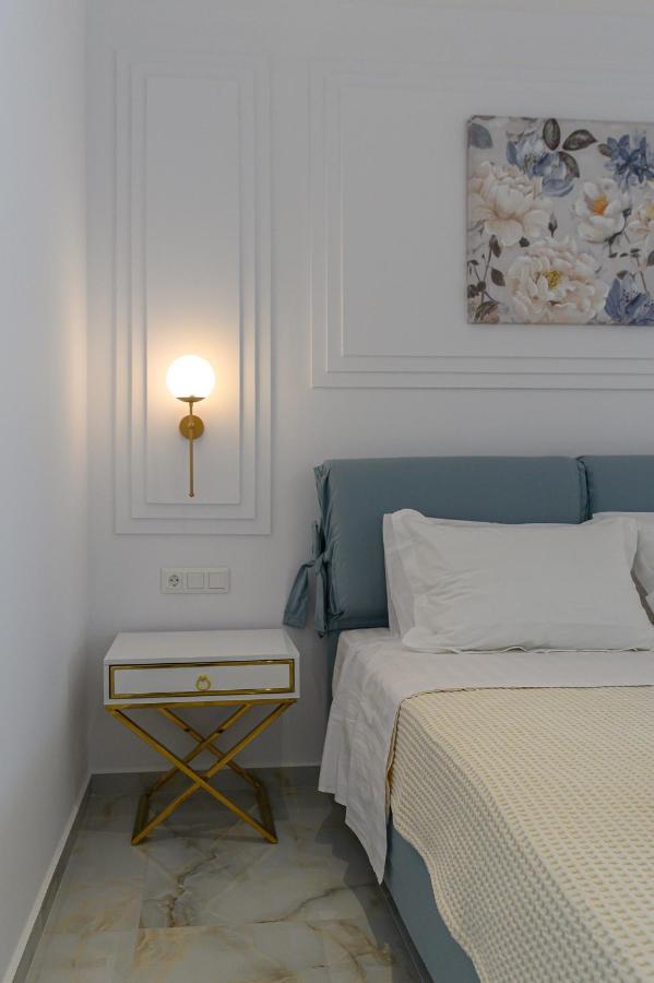 Dionisos Suites Lixouri Exterior foto