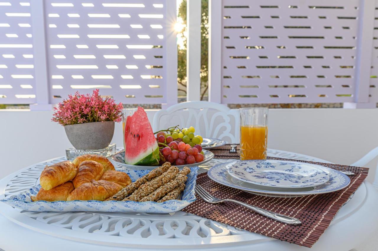 Dionisos Suites Lixouri Exterior foto