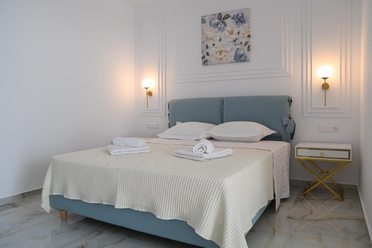 Dionisos Suites Lixouri Exterior foto