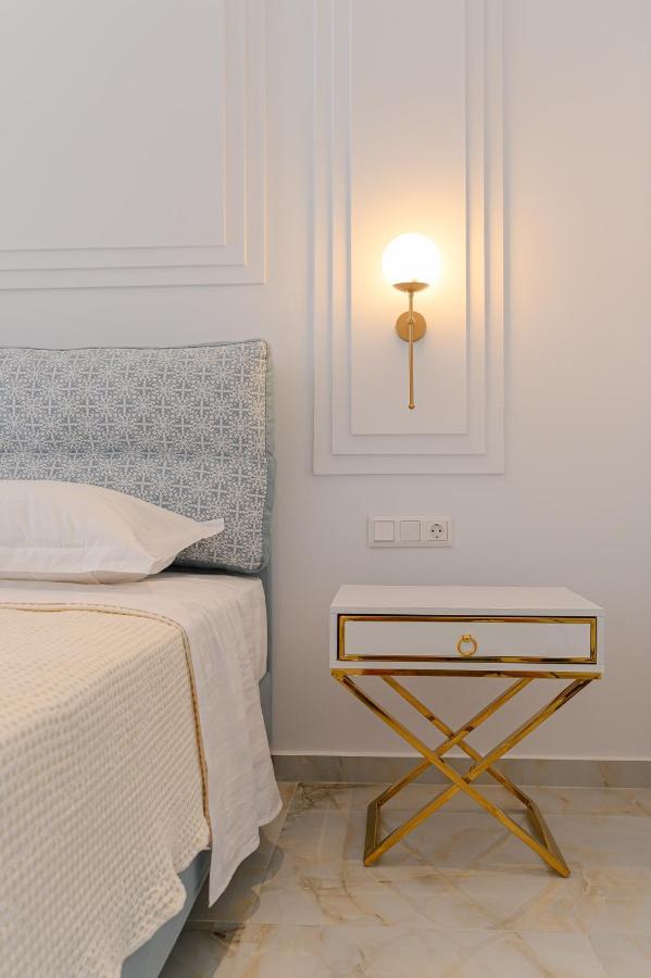 Dionisos Suites Lixouri Exterior foto
